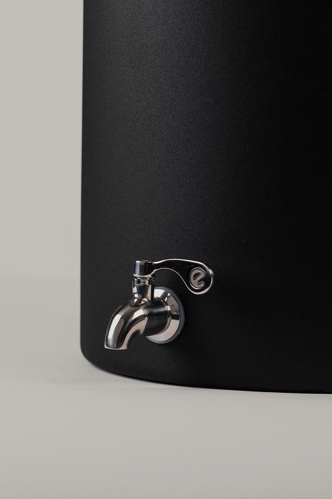 Ecofiltro 20L filtre à eau noir mat 20 litres sans plastique